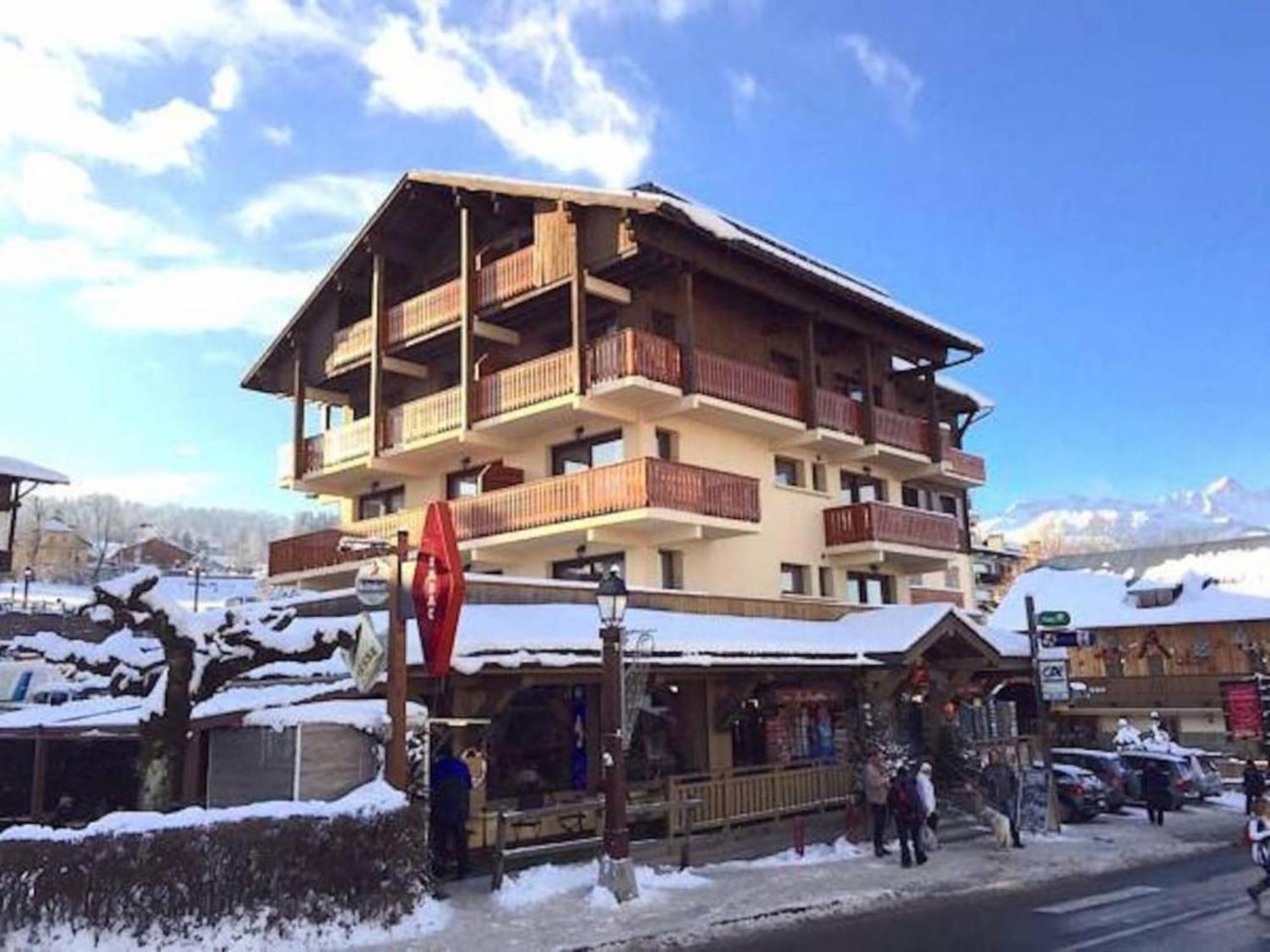 コンブルー Les Aiguilles De Warensアパートホテル エクステリア 写真